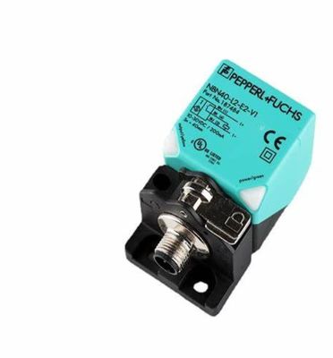 NBN40-L2-E0-V1 Proximity Sensor with M12 4-Pin Connection Type Rectangular Body Style