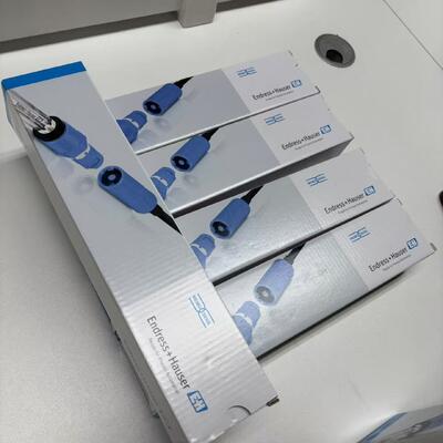 ORIGINAL E+H CPS97E pH Sensor  CPS97E-1009/0