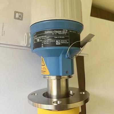 HydrostaticLevel measurement Deltapilot cc  Compact pressure sensor with the Contite measuring cell for hydrostatic level measurement