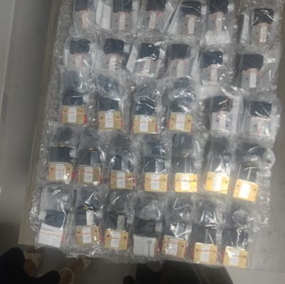 New Norgren 2/2 Direct Solenoid Actuated Poppet Valve 2102500