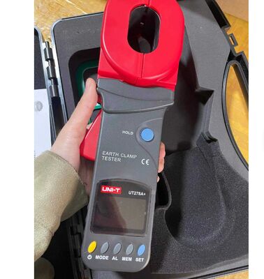 UNI-T UT278A+ Digital Ground Resistance Tester with Standard Accuracy, 1 Year Warranty, and 0.01 mΩ ~ 200 000 GΩ Measuring Range