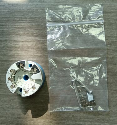 আইপি৬৫ রেটিং এবং স্টেইনলেস স্টীল নির্মাণের সাথে ১০০% মূল ই+এইচ টিএমটি৮৪-এ১এ২এ তাপমাত্রা ট্রান্সমিটার