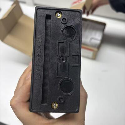 Honeywell R4343E1014 Relay Flame Detector New In Box for Industrial Safety