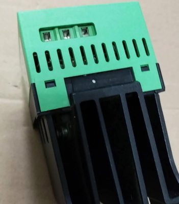 New Original Solid State Relay Phoenix 2964186 - In Stock